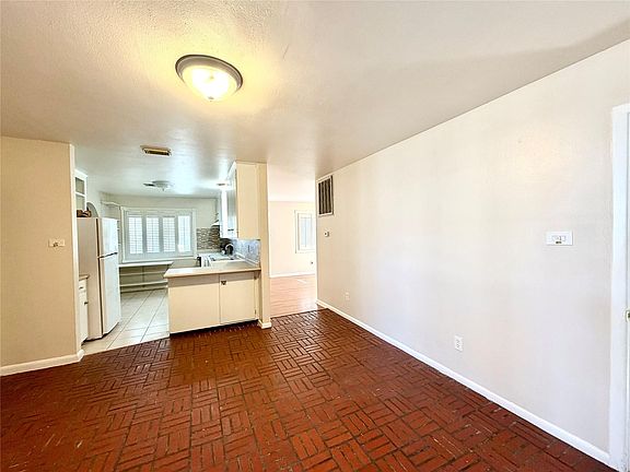 5th image of 4275 Bethel Blvd