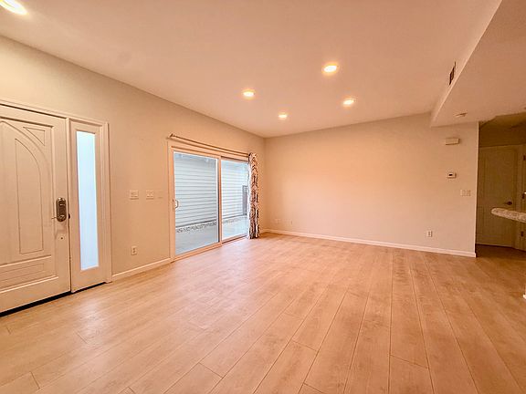2nd image of 742 Cottage Ct