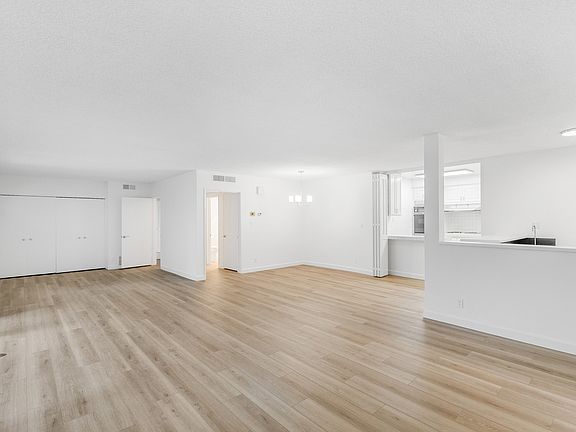 5th image of 825 S Gretna Green Way APT D