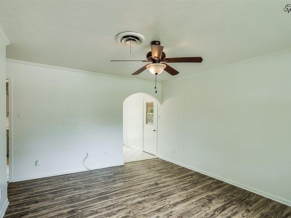3rd image of 1231 Glendora Dr