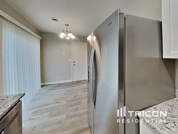 4th image of 7208 Riverwalk Blvd