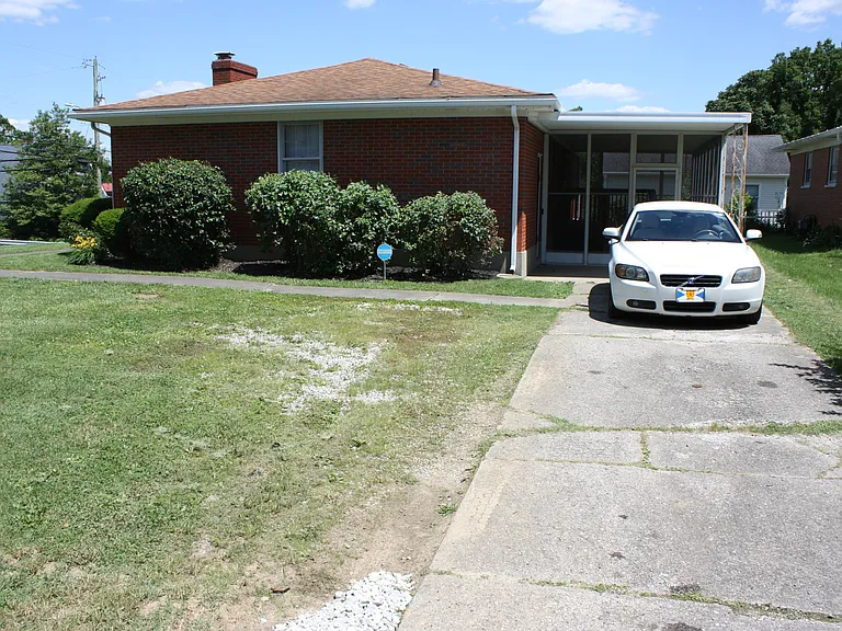 9300 Fern Creek Rd — Photo 32