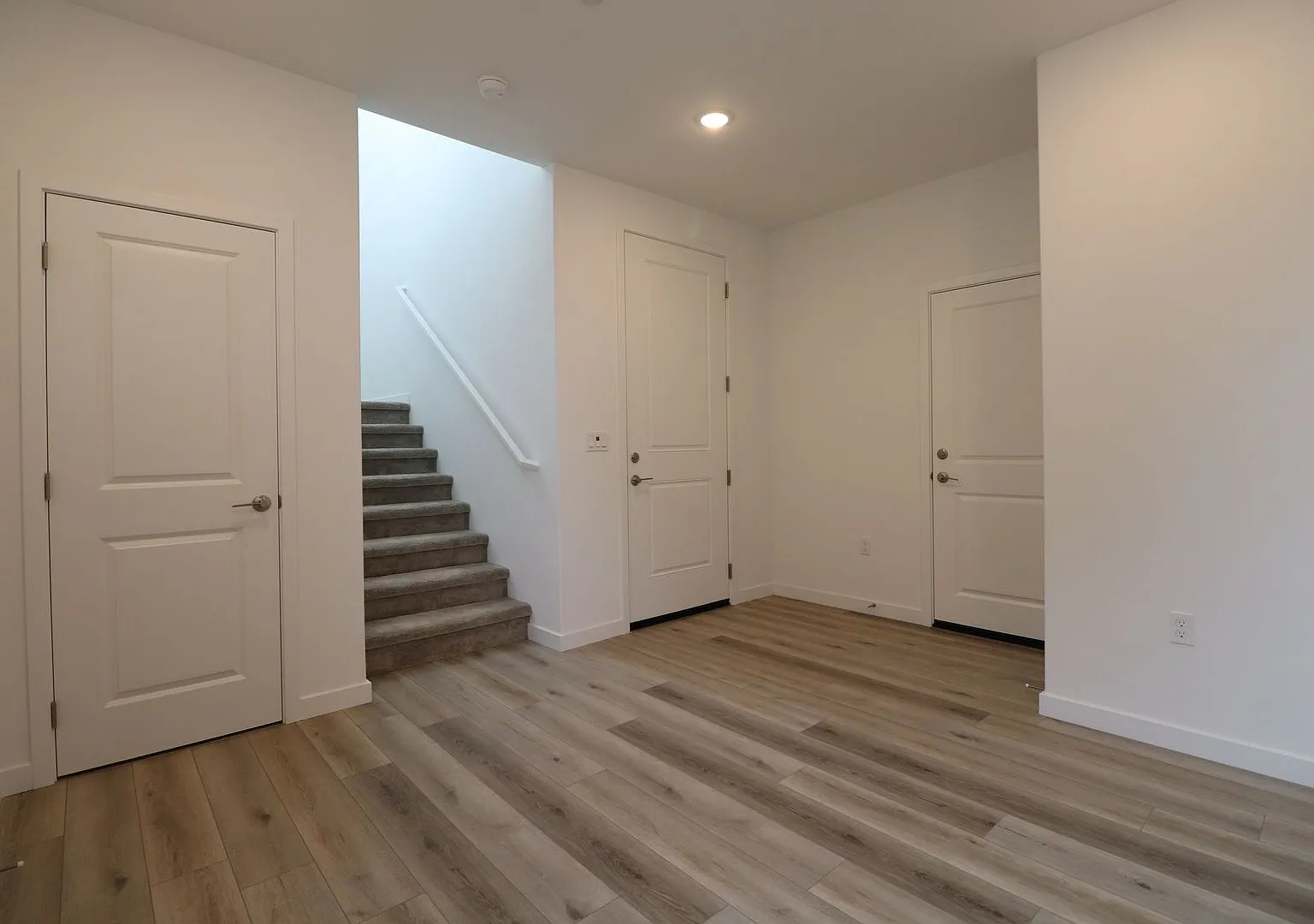 1713 River Vista — Photo 4