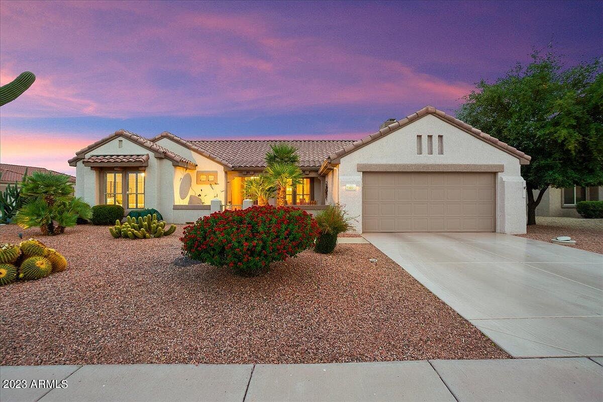 15851 W Clearwater Way