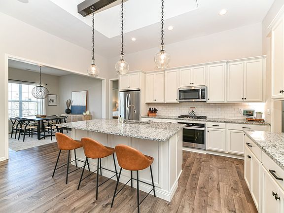 5th image of 1570 Birchfield Dr