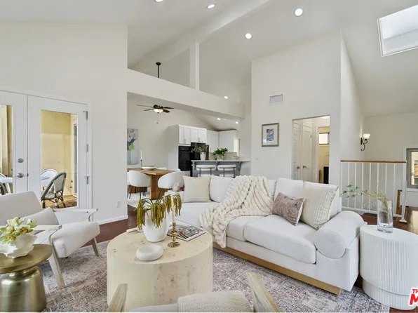 535 E Walnut Ave APT B, El Segundo, CA 90245