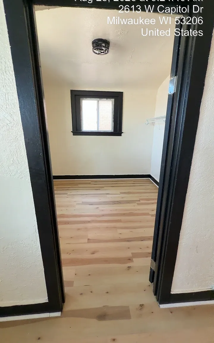 2 bed, $1,025 — Photo 2