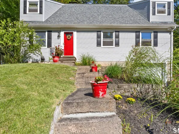 138 Red Robin Road, Naugatuck, CT 06770