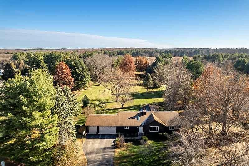 たーけーページ 10077 Jesters Row, Roscoe, IL 61073 | Zillow
