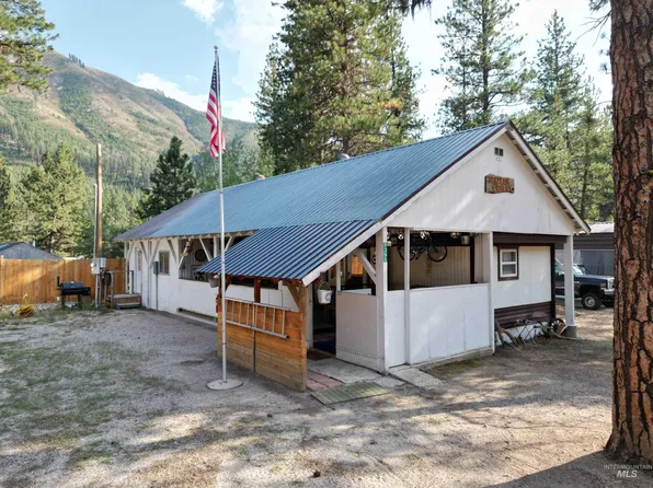 8395 Highway 21, Lowman, ID 83637