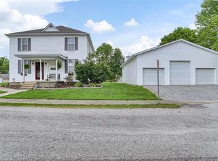 301 E Pocahontas Rd, Highland, IL 62249