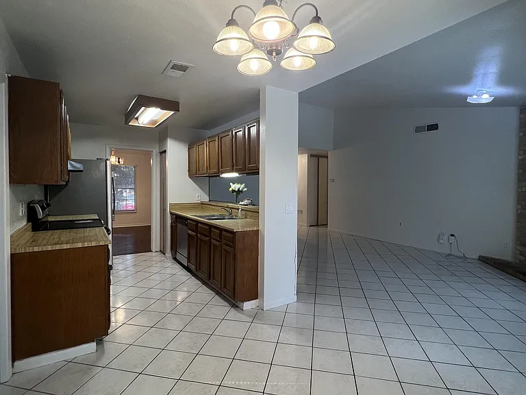 9123 Alpine Trail St — Photo 23