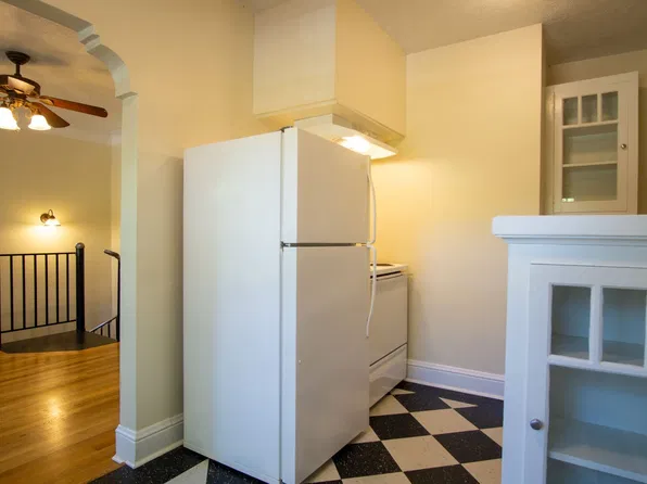 1904 NE Couch St #108, Portland, OR 97232
