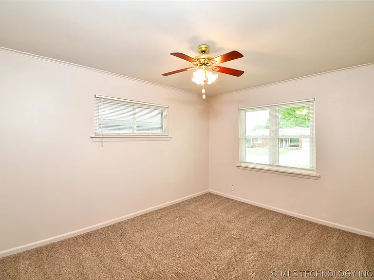 3707 E 29th St — Photo 18