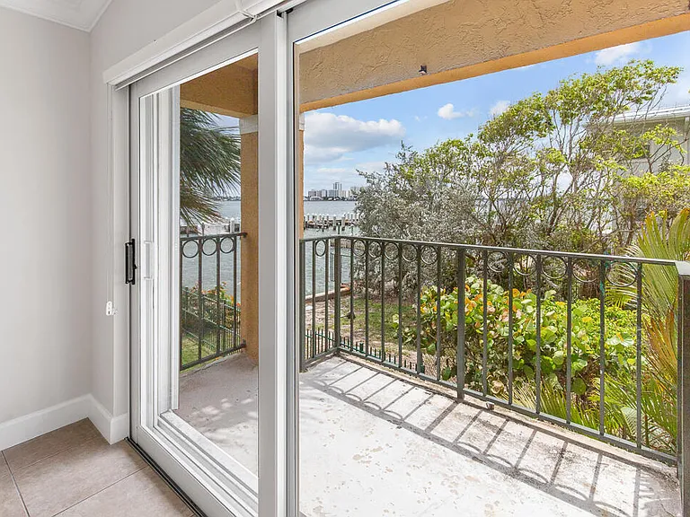 1060 Lake Shore Dr #201 — Photo 21