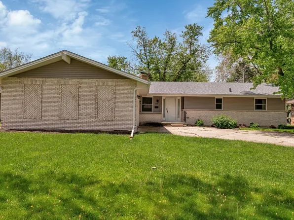 609 Tana Ln, Joliet, IL 60435