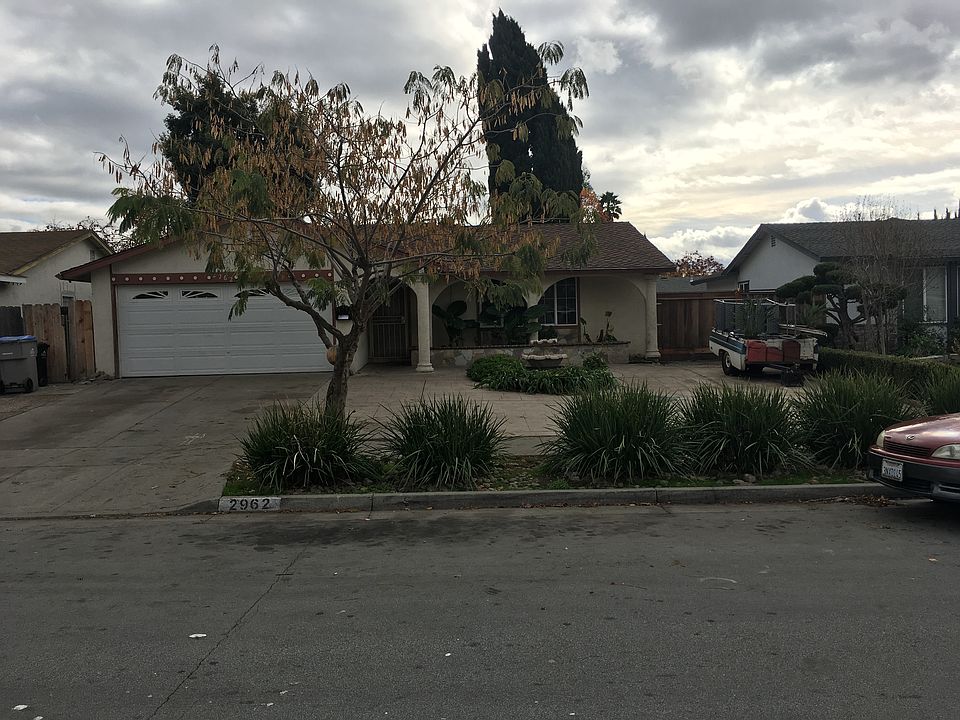 1st image of 2962 Tobin Dr