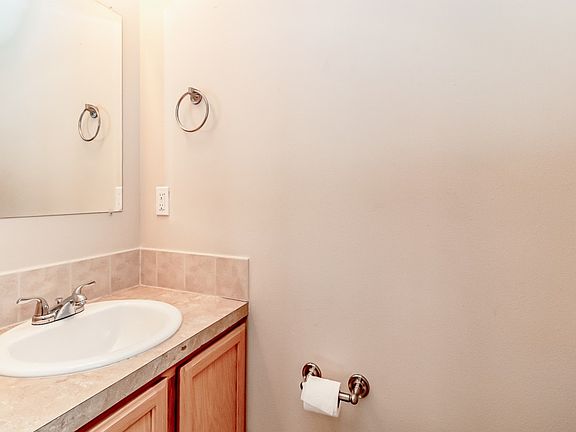 4th image of 6905 Rainier Dr #2B