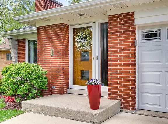 3rd image of 378 Cornell Ave