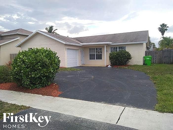 1st image of 11721 NW 38th Pl