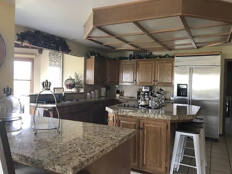 34455 Sierra Dr — Photo 8