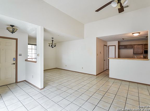 4th image of 4334 Katrina Ln