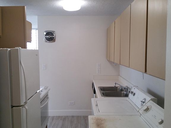 5th image of 2415 Ala Wai Blvd APT 608