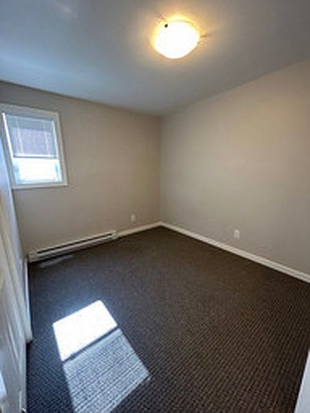 Winnipeg Apartment for rent - 3 Bedrooms — photo 8