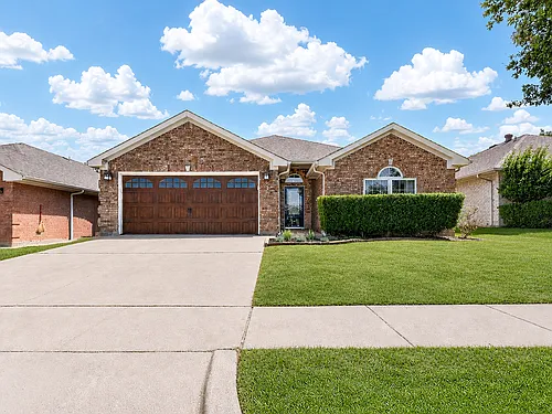 4820 Eagle Trace Dr Photo 1