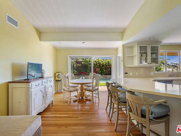 1336 Bienveneda Ave — Photo 15