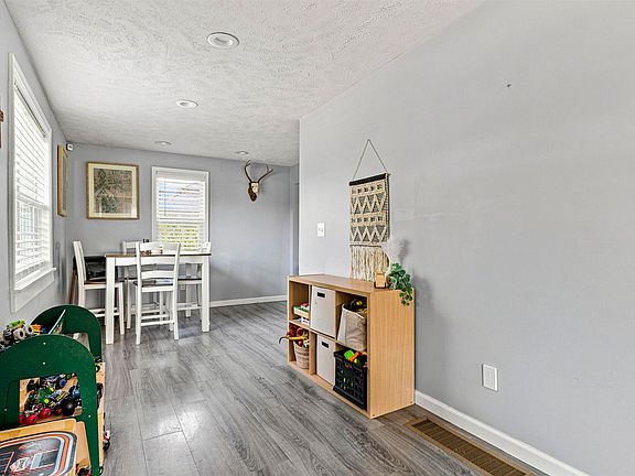 5th image of 1405 Andmore St