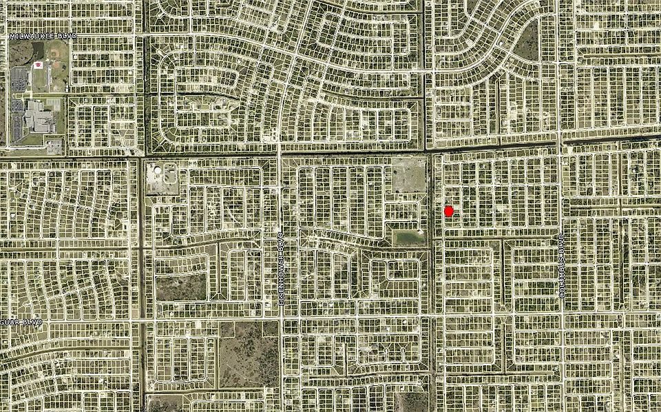 2nd image of 725 Genoa Ave S
