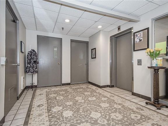 5th image of 40 Northumberland St #106