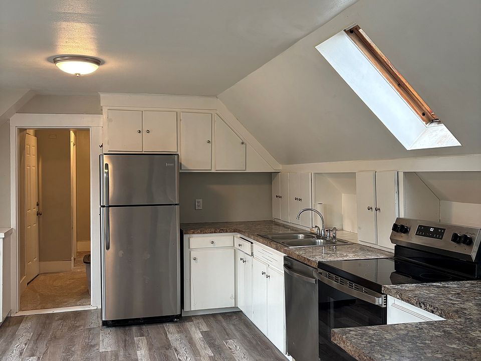 1st image of 9 Forest St #2