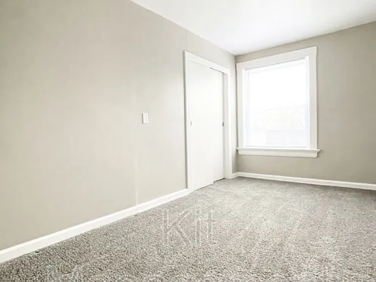 2248 Broadway St #UPPER — Photo 5