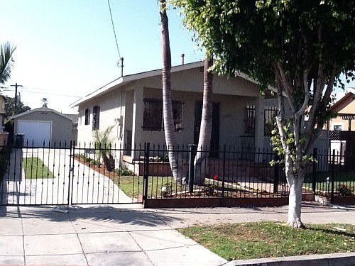 4th image of 11521 Freeman Ave