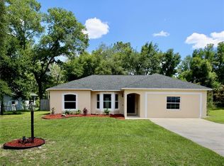 1766 W Hall Pl, Citrus Springs, FL 34434