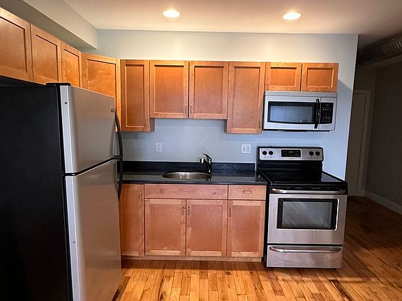 2nd image of 26 Portland St #231