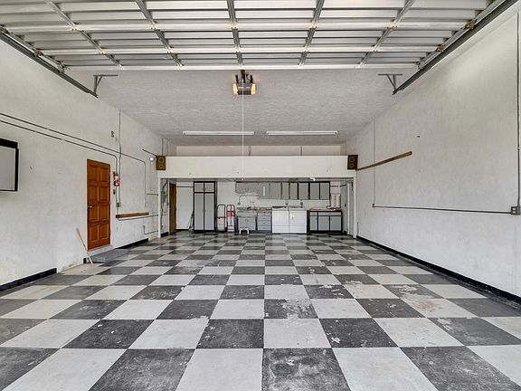 3rd image of 314 3rd Street