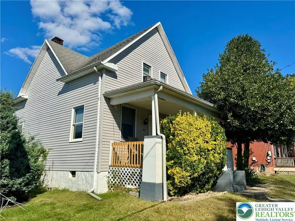 45 Kiernan Ave, Hellertown, PA 18055