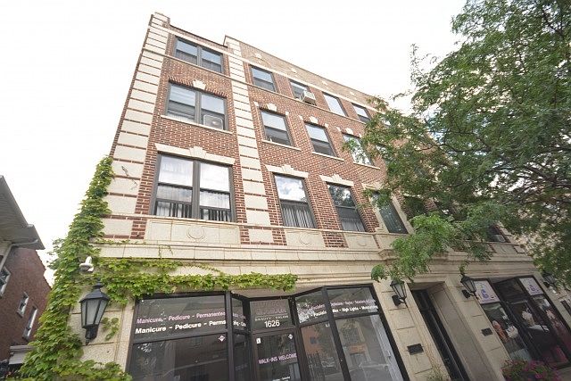 1st image of 1624 W Morse Ave APT 202