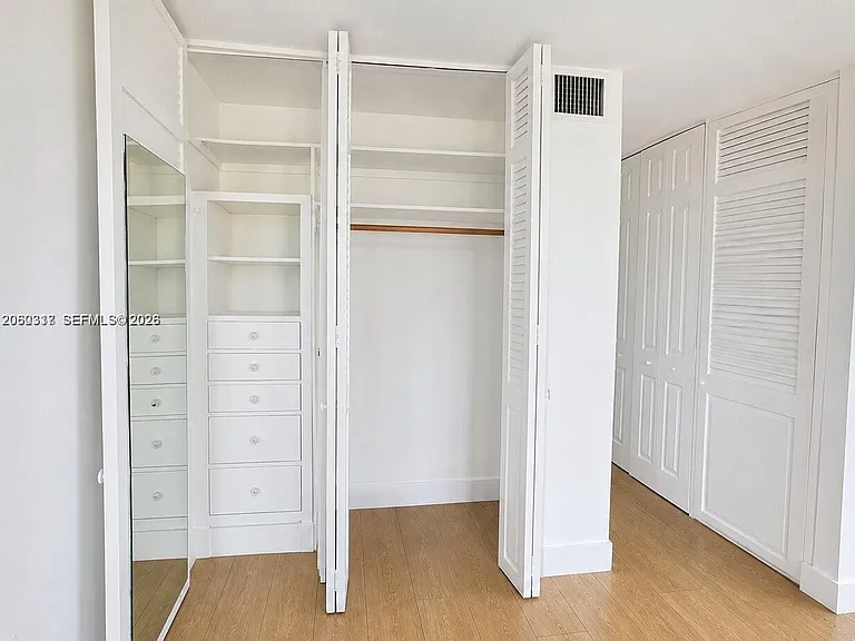 1631 NE 114th St #307 — Photo 19