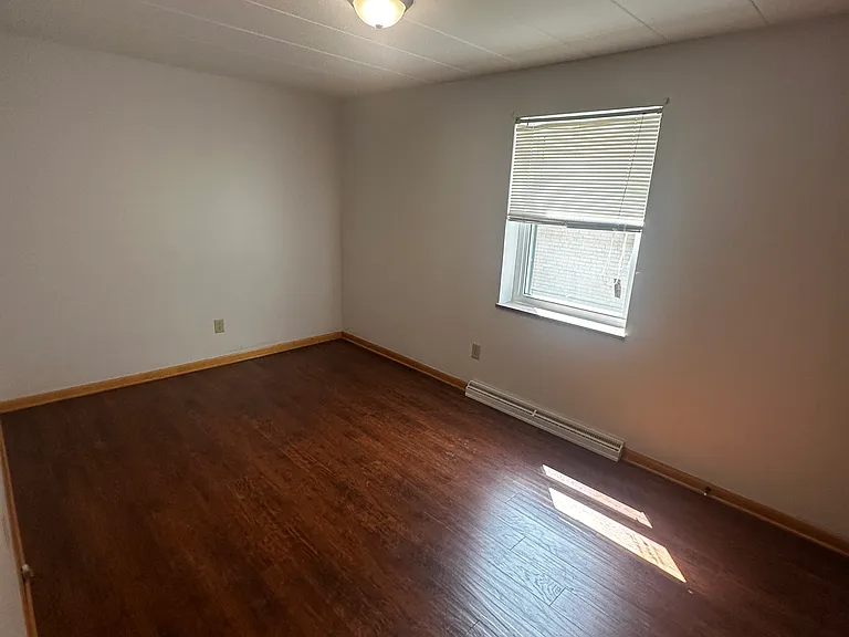 1777 Liberty Dr — Photo 6