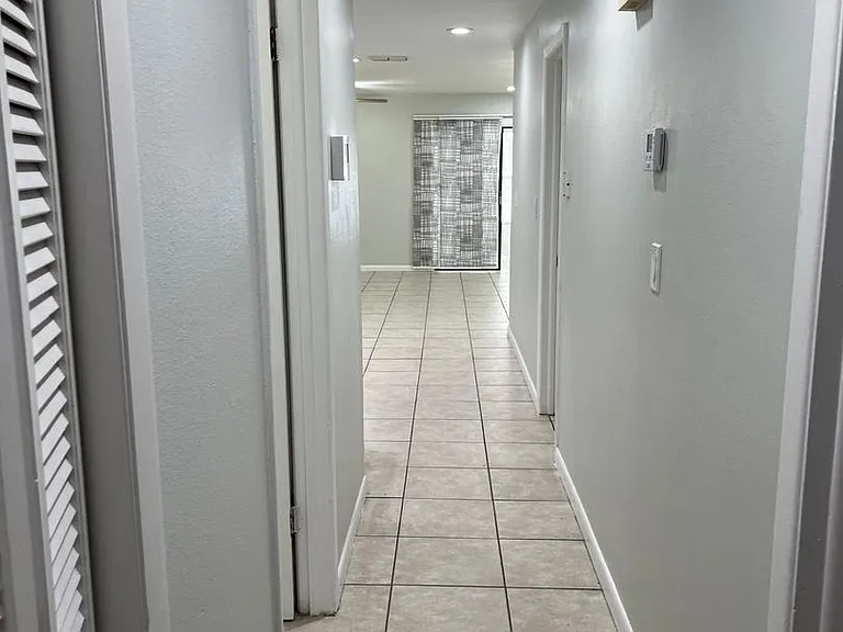 3802 W Hamilton Ave — Photo 20