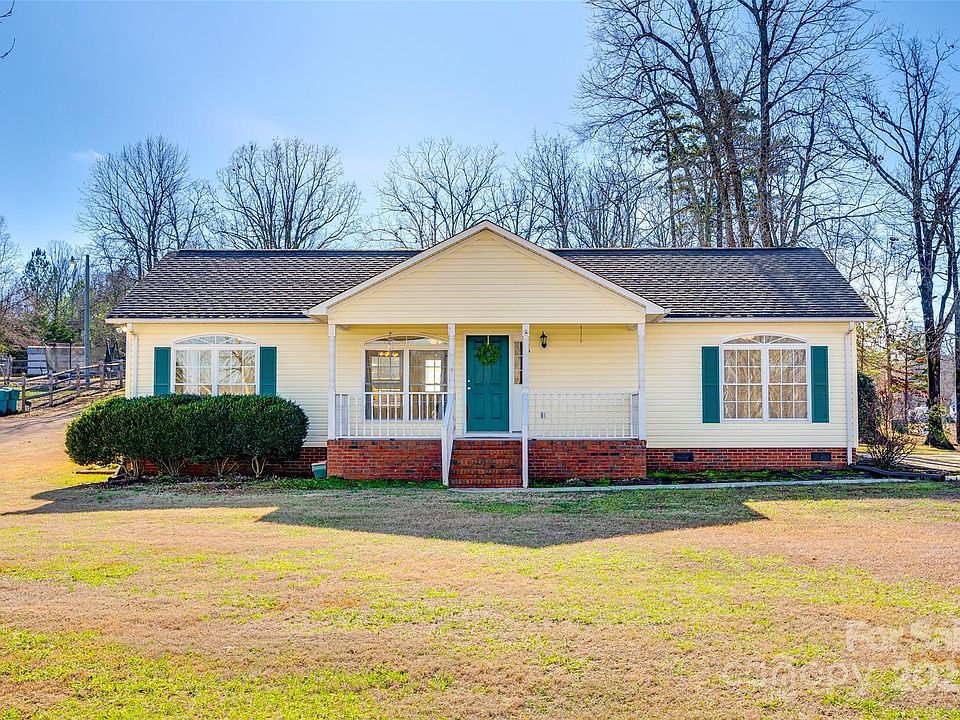 1st image of 125 Sam Bailes Blvd