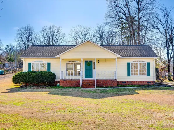 125 Sam Bailes Blvd, Smyrna, SC 29743