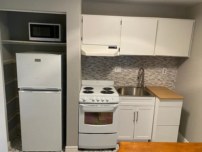 2101 S Josephine St #206 — Photo 7