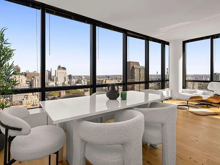 420 E 61st St #33B — Photo 5