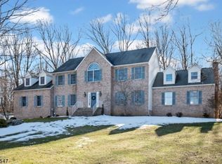 15 Hidden Glen Dr, Sparta, NJ 07871