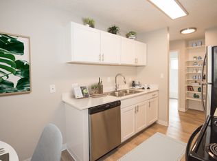 2121 Multnomah, Portland, OR 97219